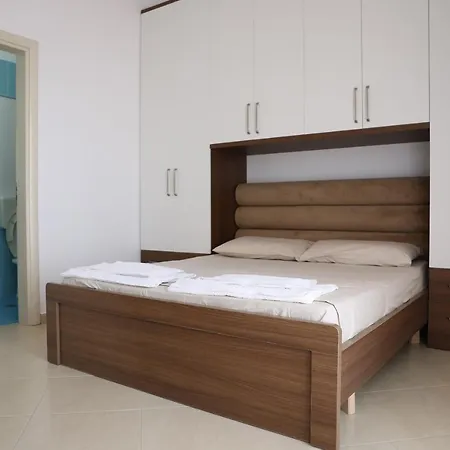 Square View Apartment
